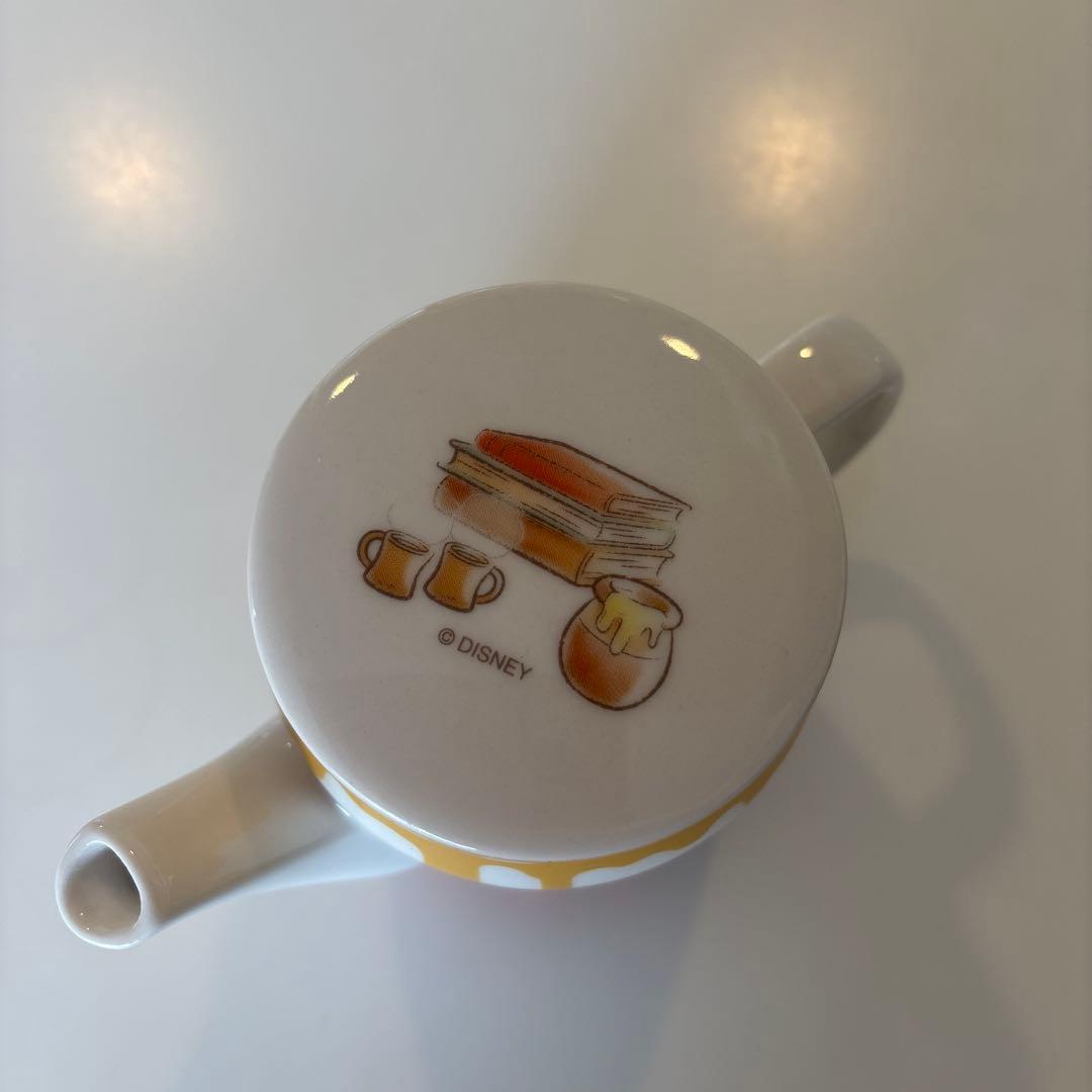 ディズニー　プーさん　お皿とティーポットのセット