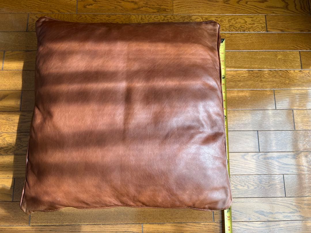 アクタス　ファイブバイファイブ　five by fiveレザー クッション 2個