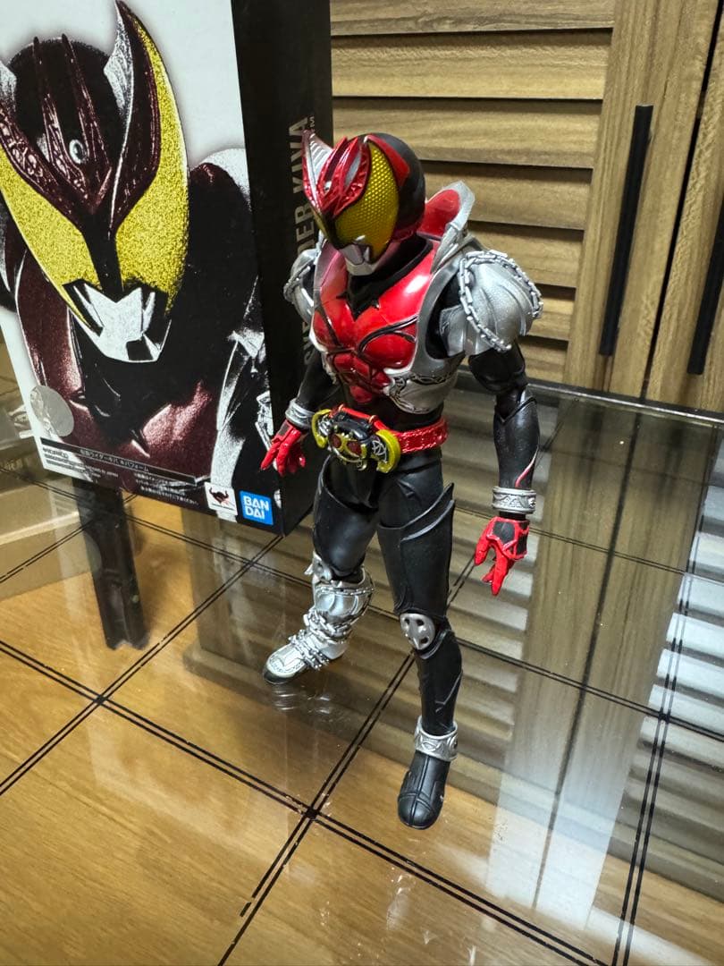 S.H.Figuarts 真骨彫製法 仮面ライダーキバ キバフォーム