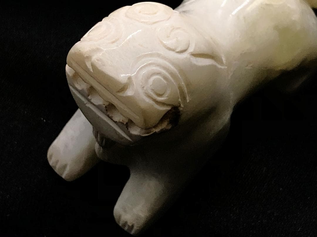 【 天然白翡翠 辟邪俑根付 】　倣古葬玉　明～清朝期　中華古玩