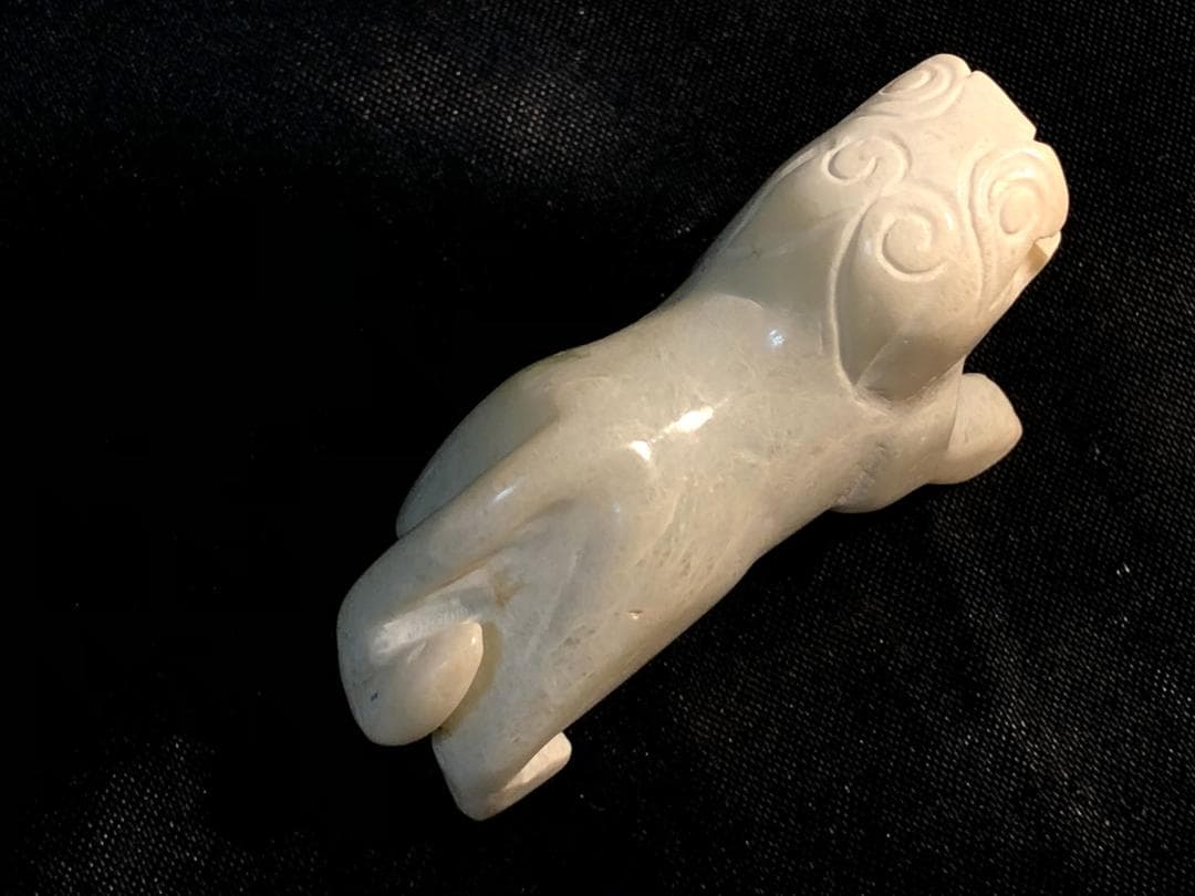 【 天然白翡翠 辟邪俑根付 】　倣古葬玉　明～清朝期　中華古玩