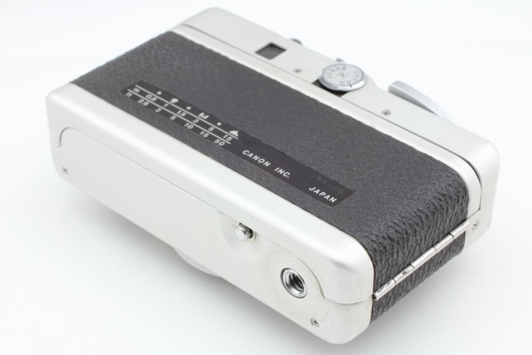 ウサ　Canon Demi EE28 35mmハーフフカメラ