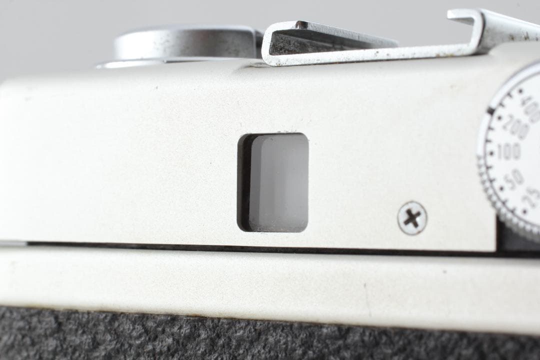 ウサ　Canon Demi EE28 35mmハーフフカメラ