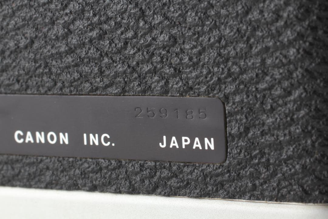 ウサ　Canon Demi EE28 35mmハーフフカメラ