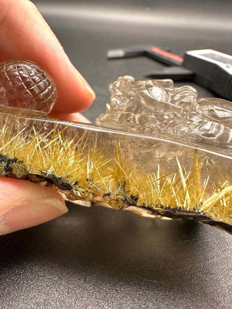 ルチル　置物　ロングイ　台座つき！