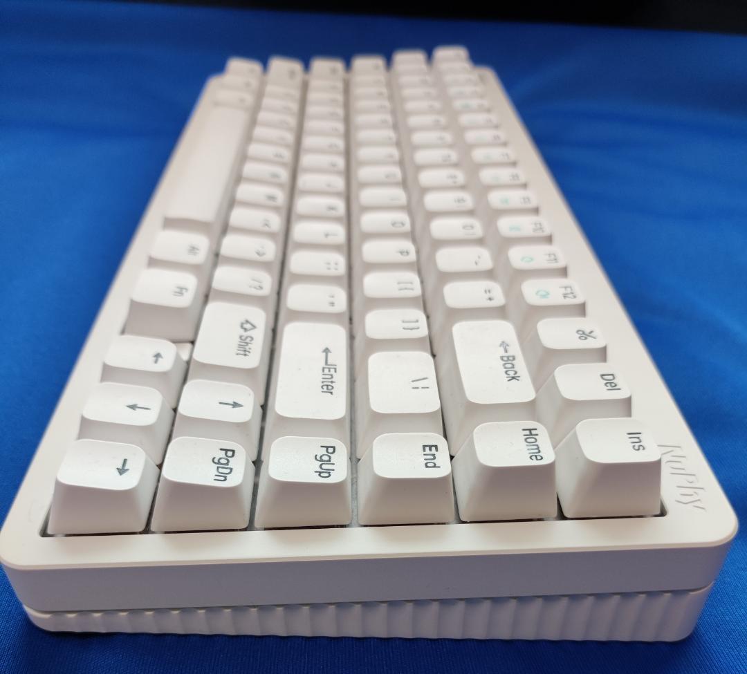 ド*ク様 NuPhy Halo75 83-Keys キーボードとパームレストセッ