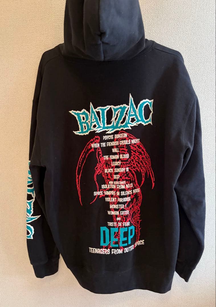 h*y様 美品　BALZACパーカー　バルザック　グラフィックプリント 黒　サイ