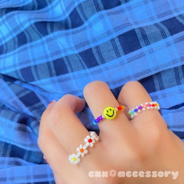 【rs-2】ビーズリング ✿ 韓国 カラフル ニコちゃん