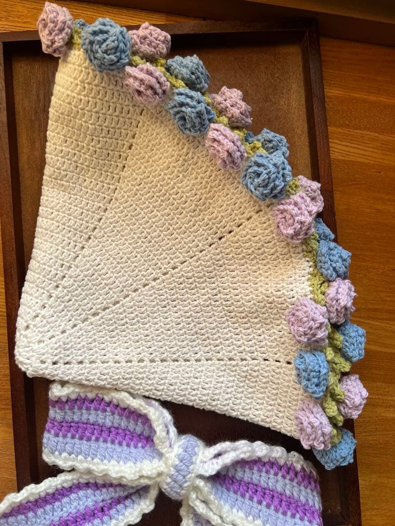 ピンクとブルー2色のバラの花束ブランケット　リボンつき