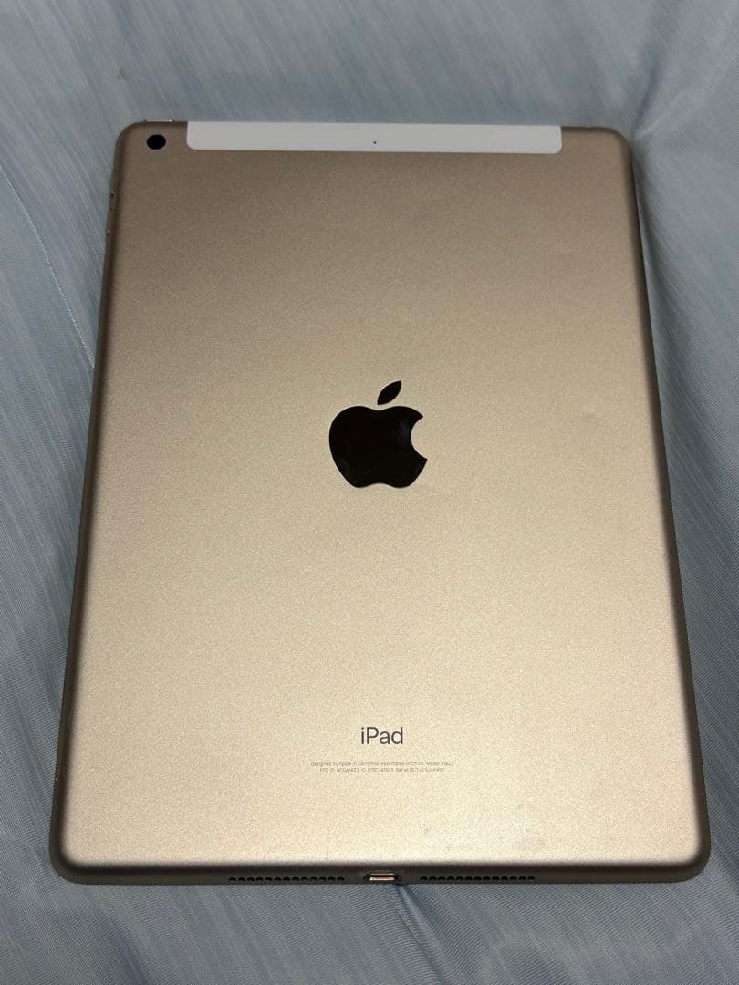 ジャンク品　Apple iPad第5世代 ゴールド 本体のみ32GB