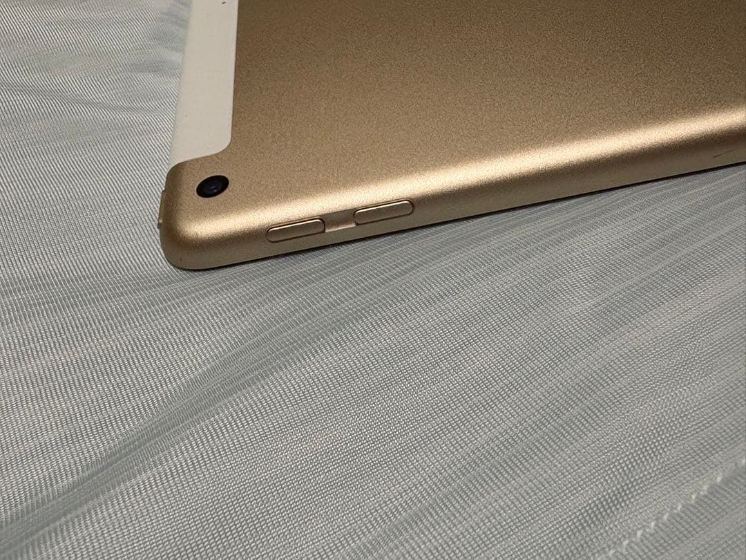 ジャンク品　Apple iPad第5世代 ゴールド 本体のみ32GB