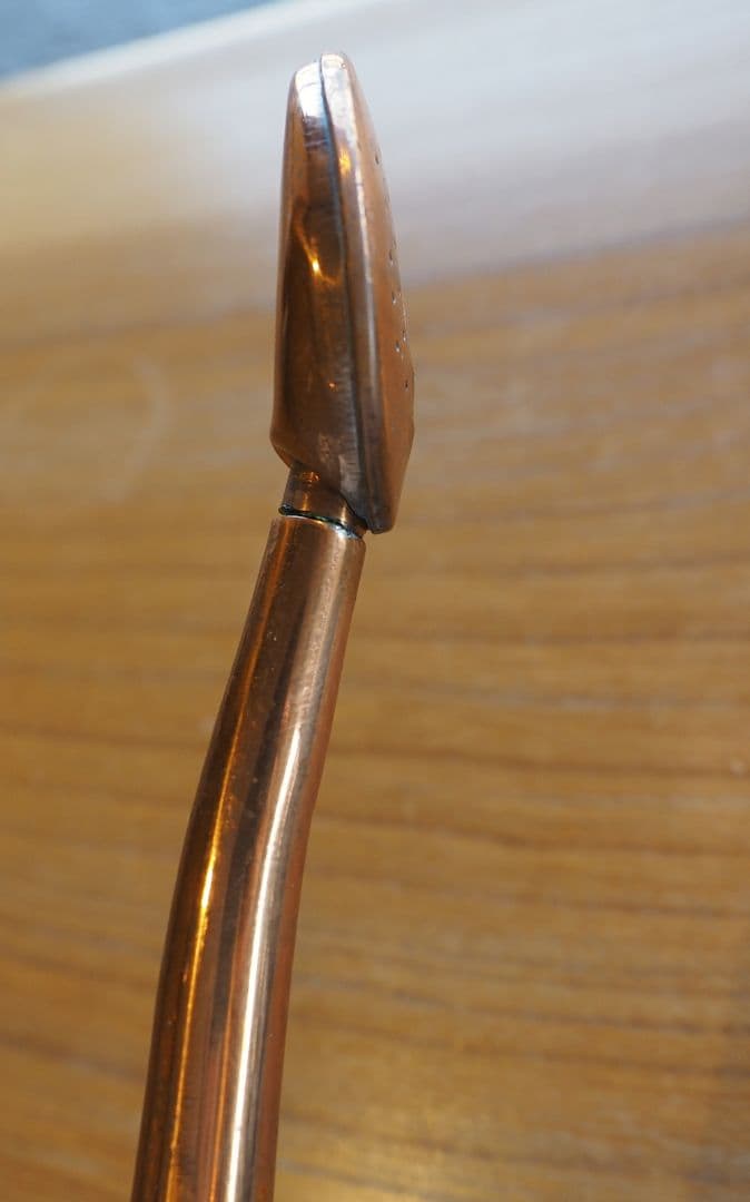 銅製じょうろ