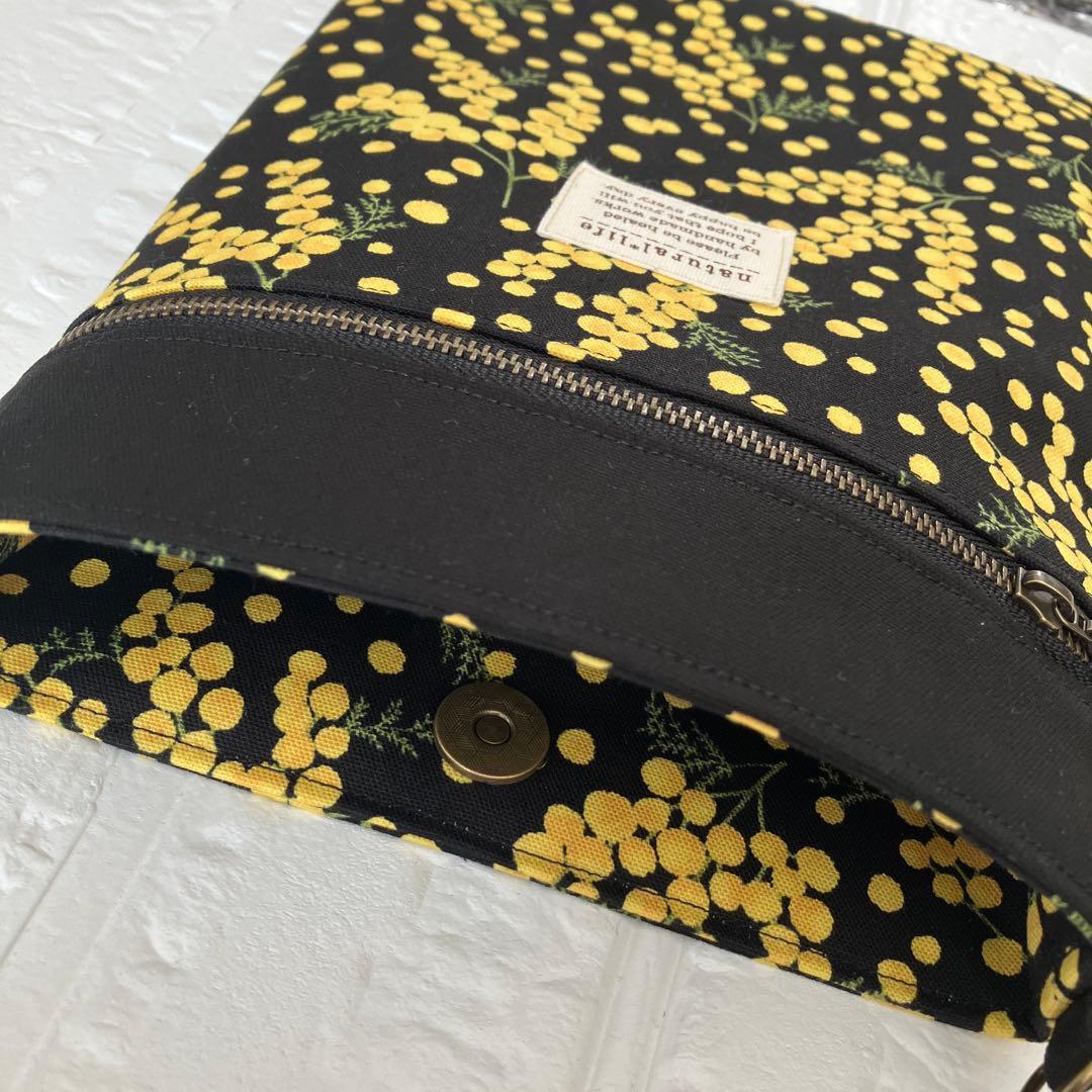 スマホショルダーバッグ・サコッシュ❤︎Blue♡rose❤︎様ご依頼品