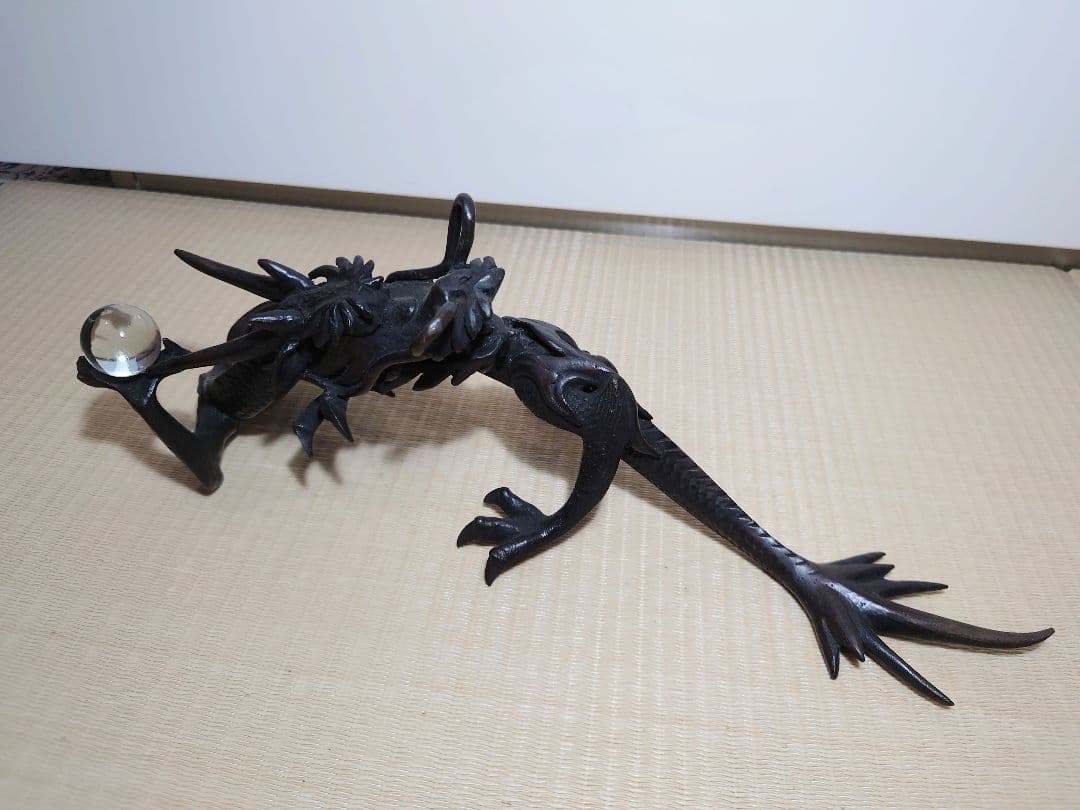 銅製　玉持ち龍