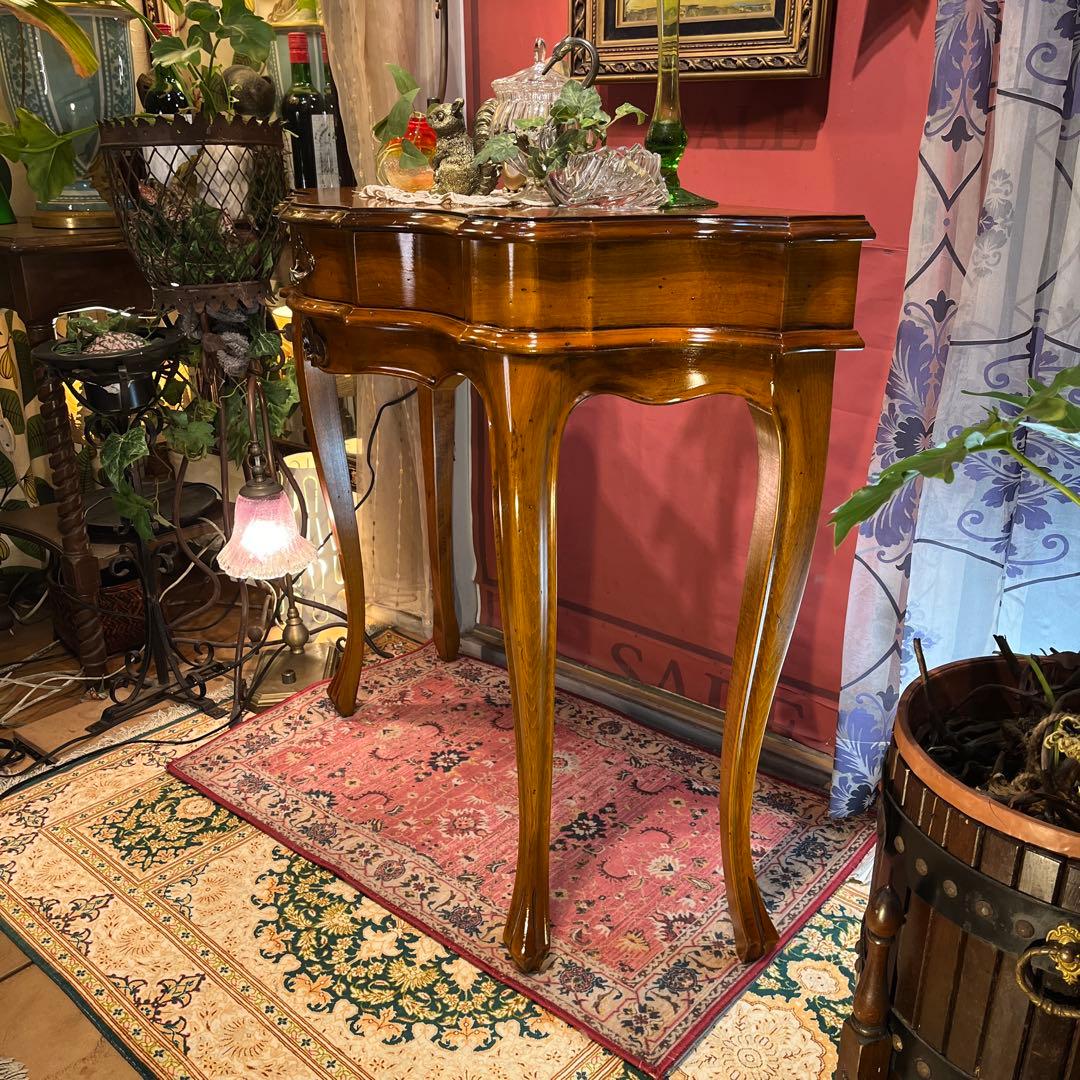 イタリアン　アンティーク　SELVA アクセントテーブル　ハイブランド