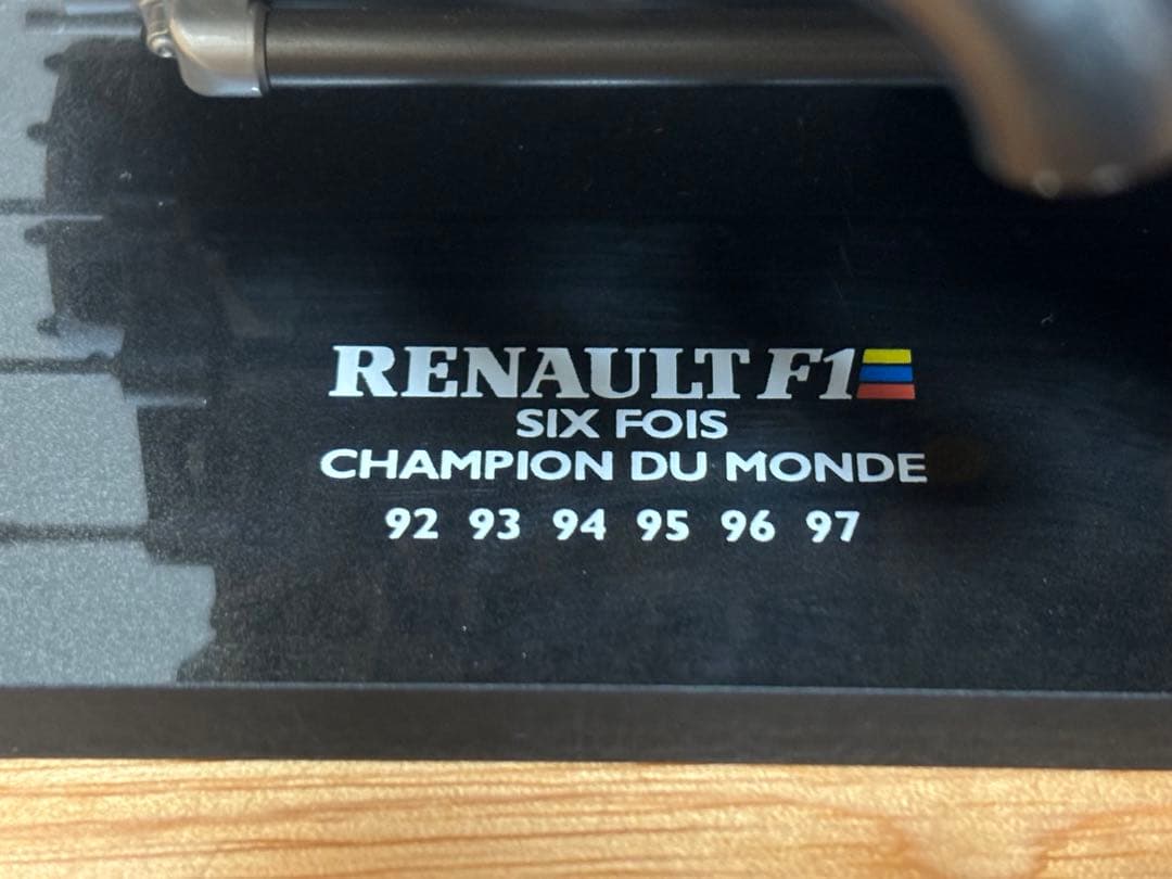 EXCEPTION 1/5 RENAULT F1 RS9 V10 エンジン訳あり