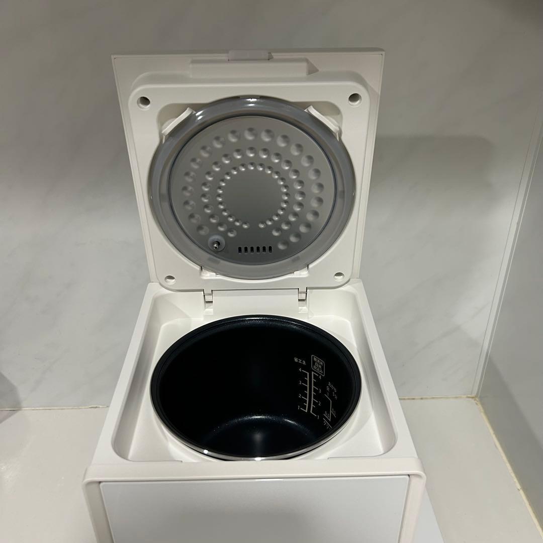 極美品 山善 マイコン炊飯ジャー 4合炊き YJS-CM072(W）おしゃれ家電