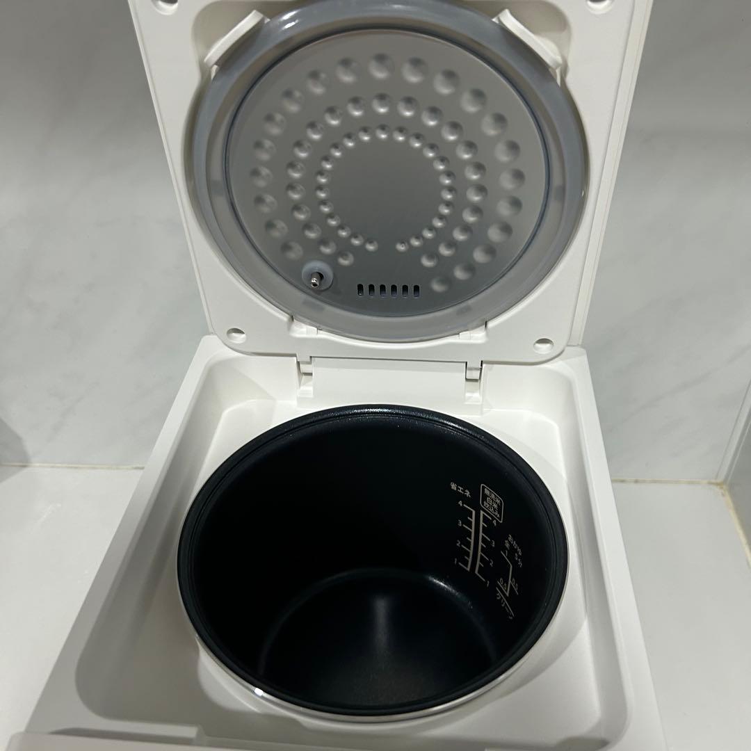 極美品 山善 マイコン炊飯ジャー 4合炊き YJS-CM072(W）おしゃれ家電