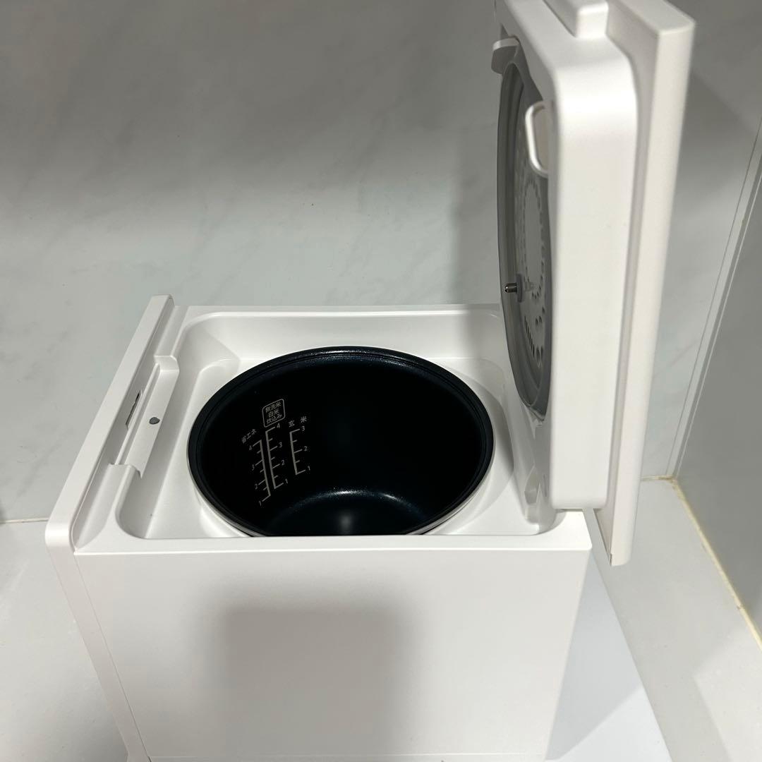 極美品 山善 マイコン炊飯ジャー 4合炊き YJS-CM072(W）おしゃれ家電