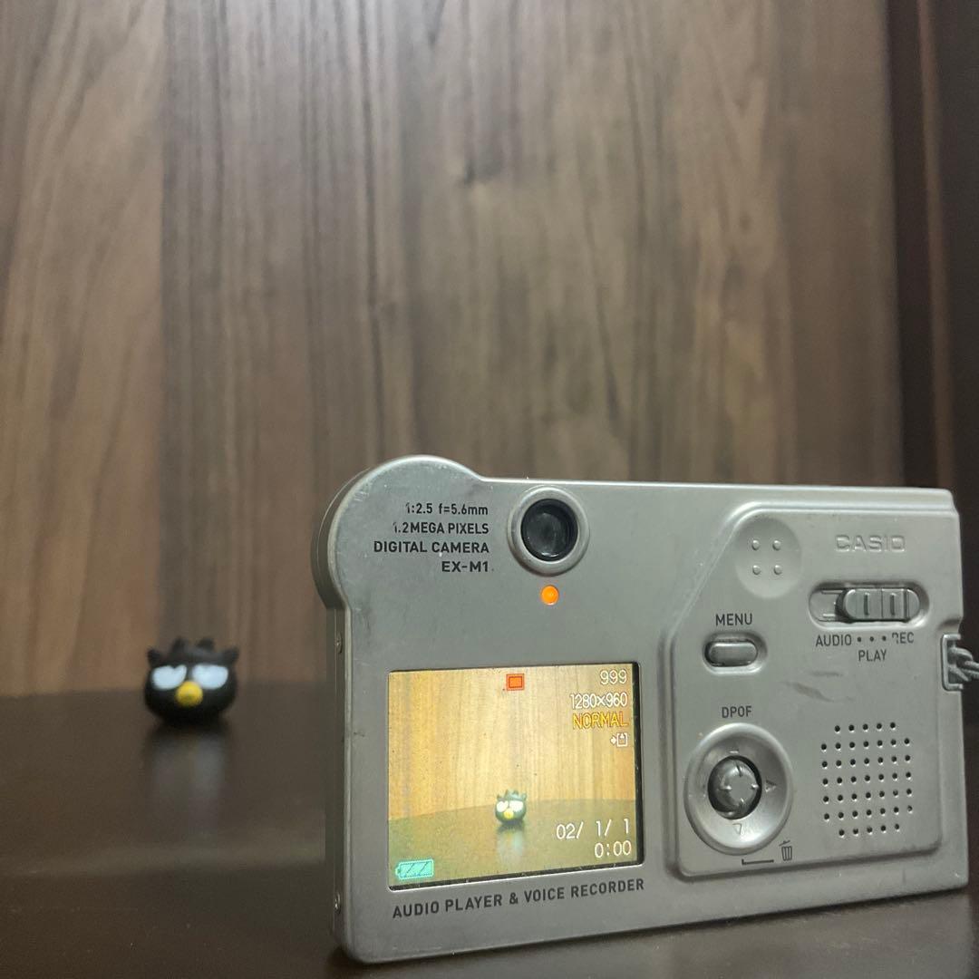 デジタルカメラ Casio EXILIM EX-M1