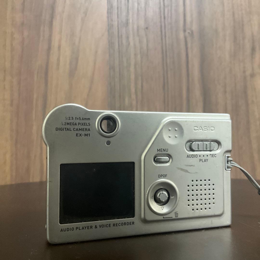 デジタルカメラ Casio EXILIM EX-M1