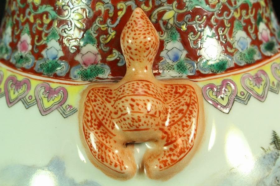 中国美術 色絵粉彩 山水画 題詞 瓶 景徳鎮 書 在銘(K-YC686)