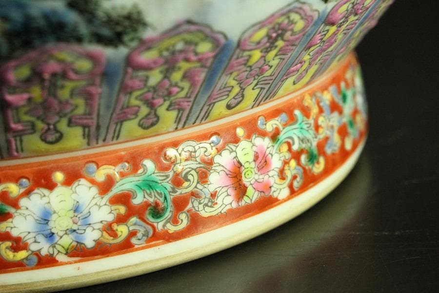 中国美術 色絵粉彩 山水画 題詞 瓶 景徳鎮 書 在銘(K-YC686)