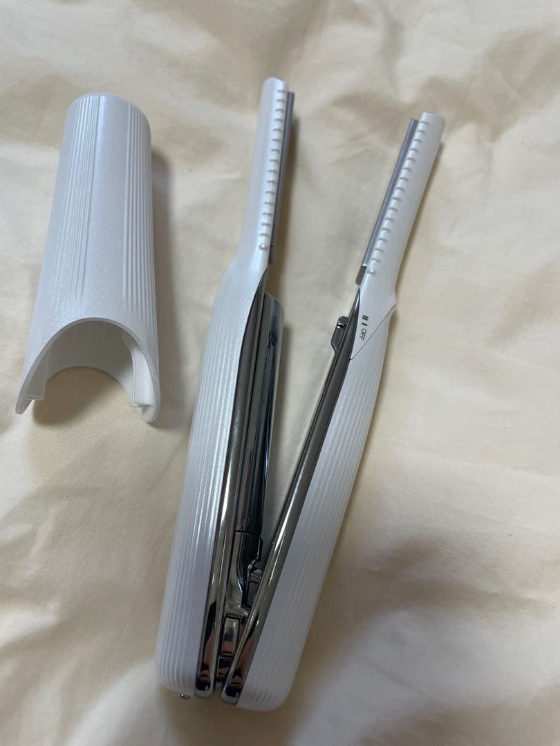 超美品　箱無し　リファコンパクトヘアアイロン