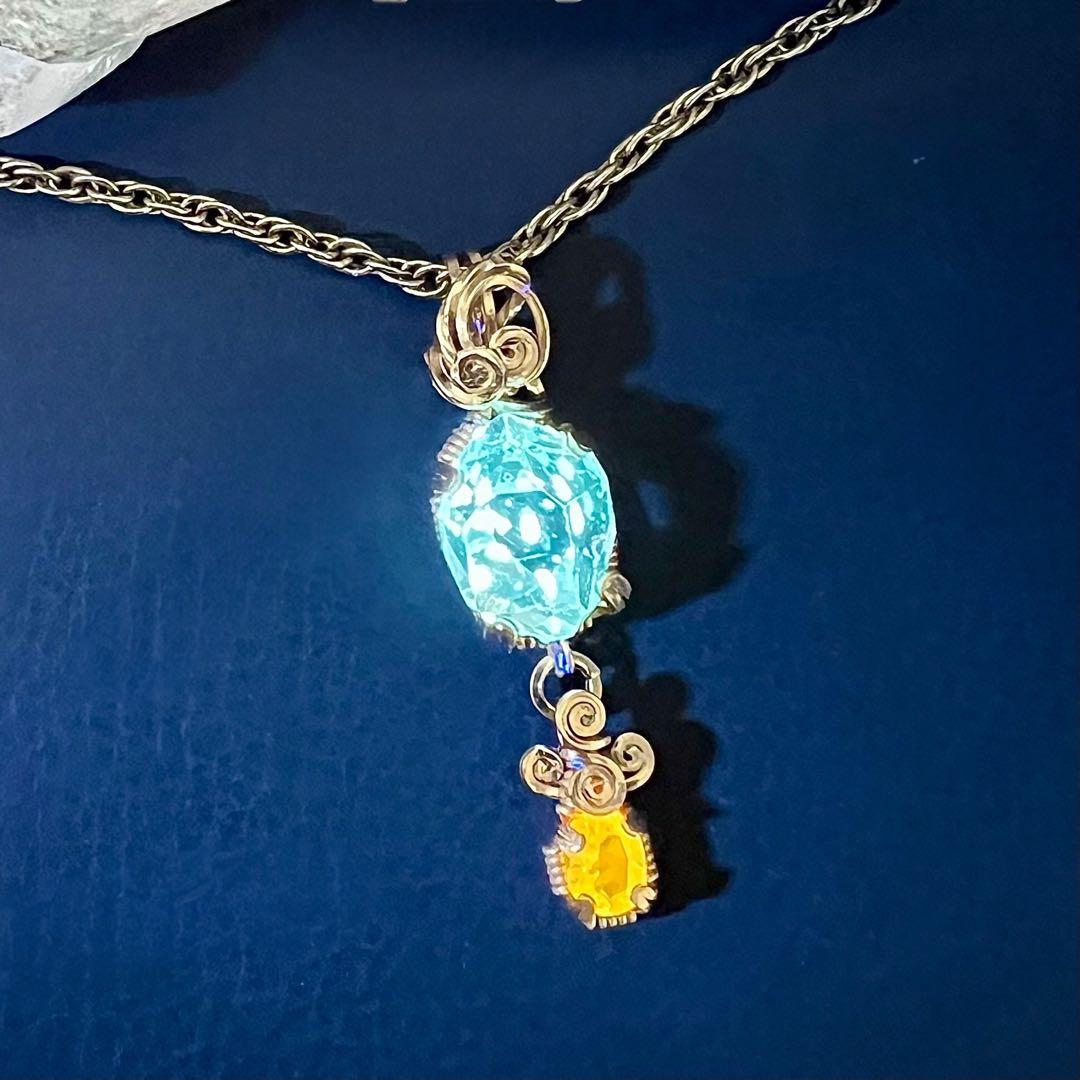 天然石　オイルインクォーツ＆テネブレッセンススキャポライト ペントプ　14kgf