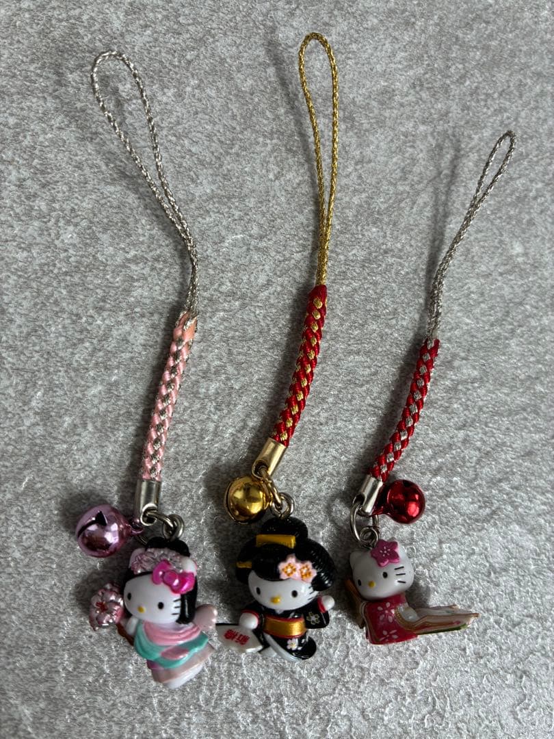 ご当地ハローキティ 根付け ストラップ 11点 御守り1点　セット販売