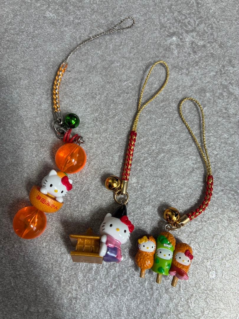 ご当地ハローキティ 根付け ストラップ 11点 御守り1点　セット販売