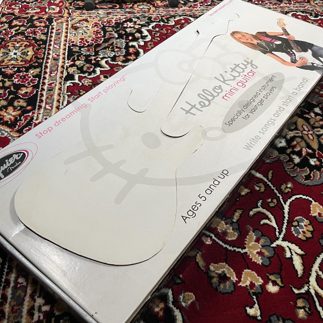 ギター Squier Hello Kitty Mini Stratocaster BLK