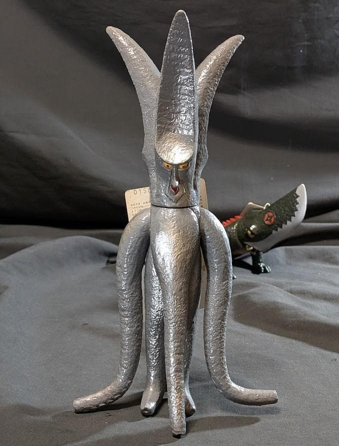 ギロン＆バイラス 昭和ガメラ登場怪獣（バンダイ）タグ付ソフビフィギュア２体セット