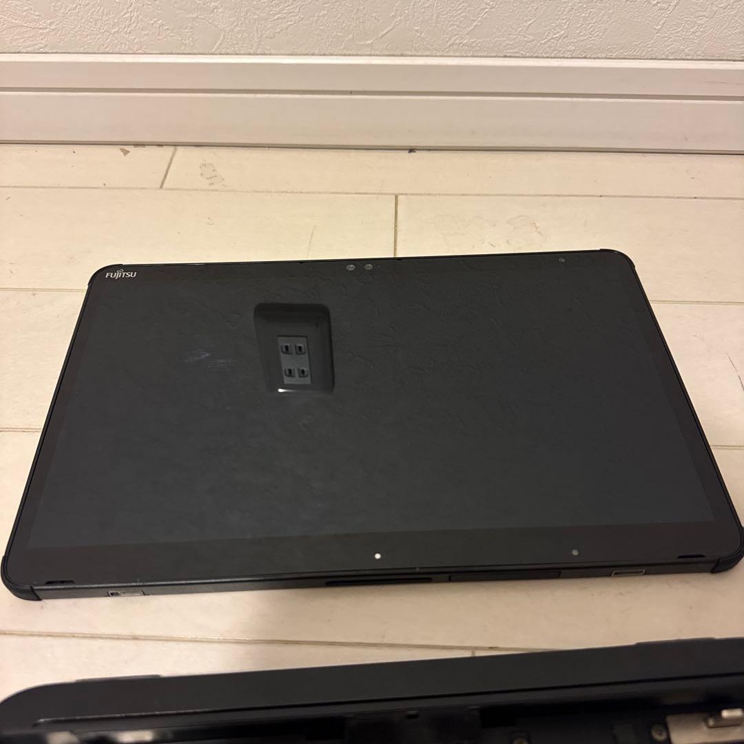 【良品】第10世代 i3 富士通 ARROWS Tab Q7310 Win11