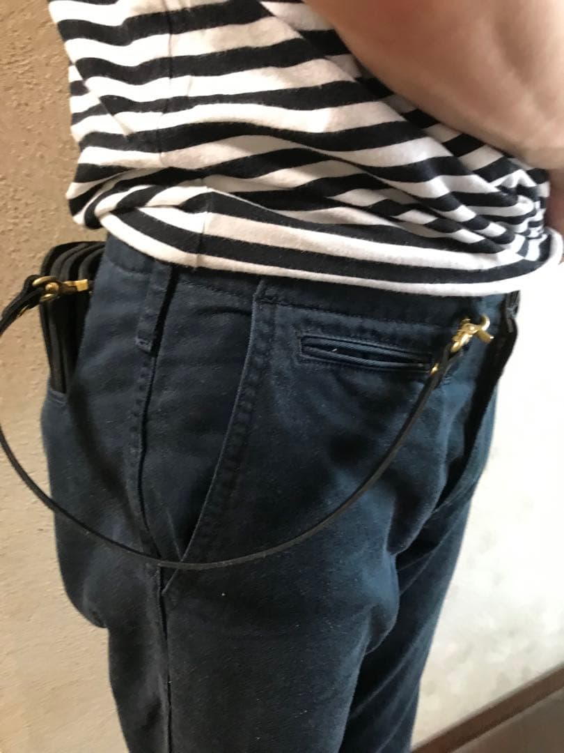 レザー　ハンドメイド　トラッカーウォレット　ブラック　分厚い　ヌメ革