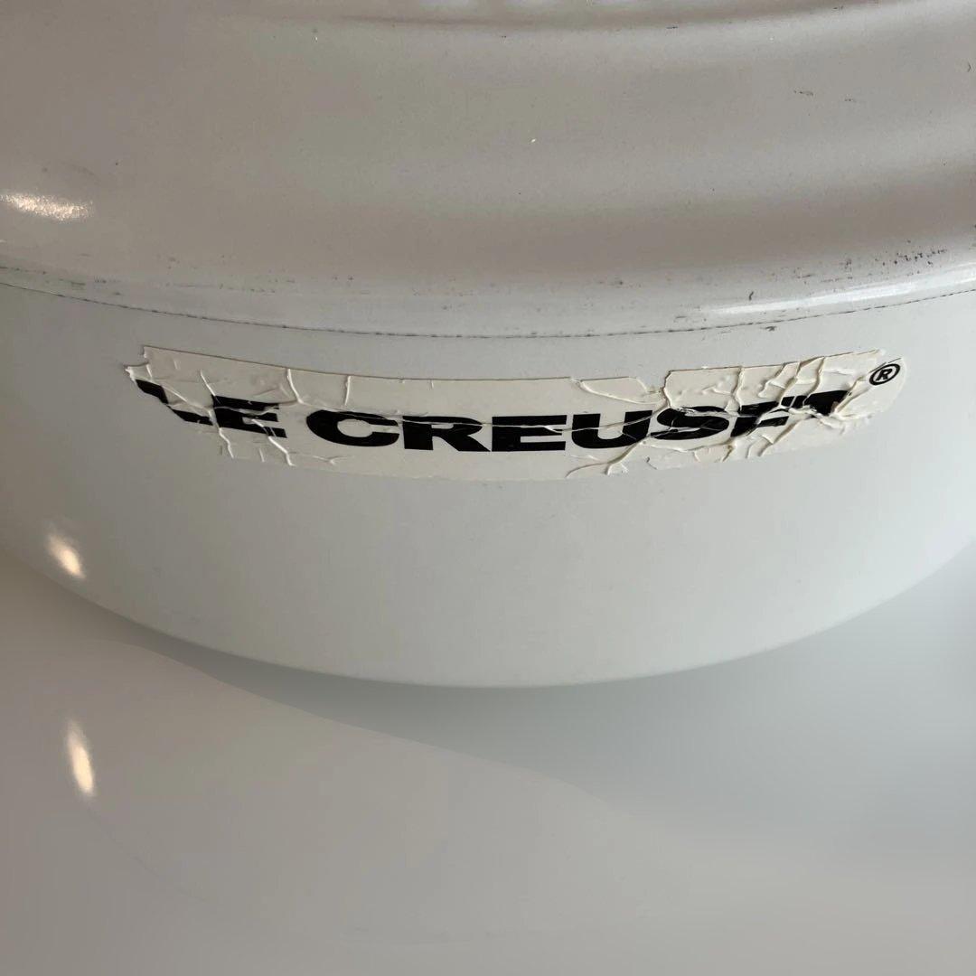 LE CREUSET（ル・クルーゼ）ココット・オーバル 25cm ホワイト