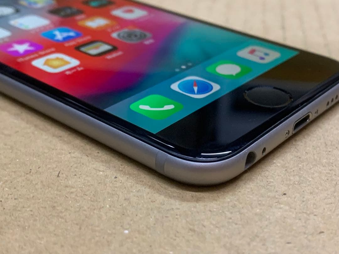 Apple iPhone 6 スペースグレー 本体 バッテリー新品100%