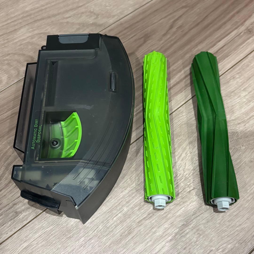 iRobot ルンバi7+ (Roomba i7+)　クリーンベース　付属品多数