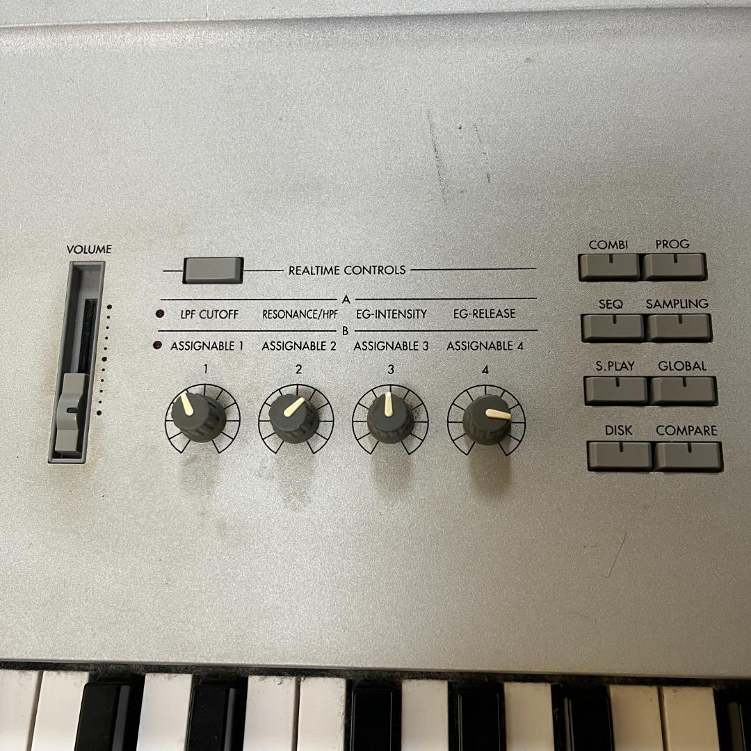 KORG TRITON Pro-X 88鍵 シンセサイザー 動作確認済