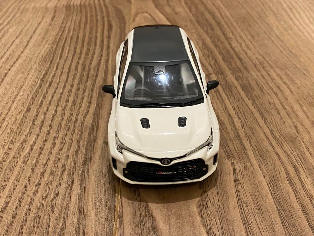 1/30 トヨタ　GR カローラ　カラーサンプル　非売品　ミニカー　ホワイト