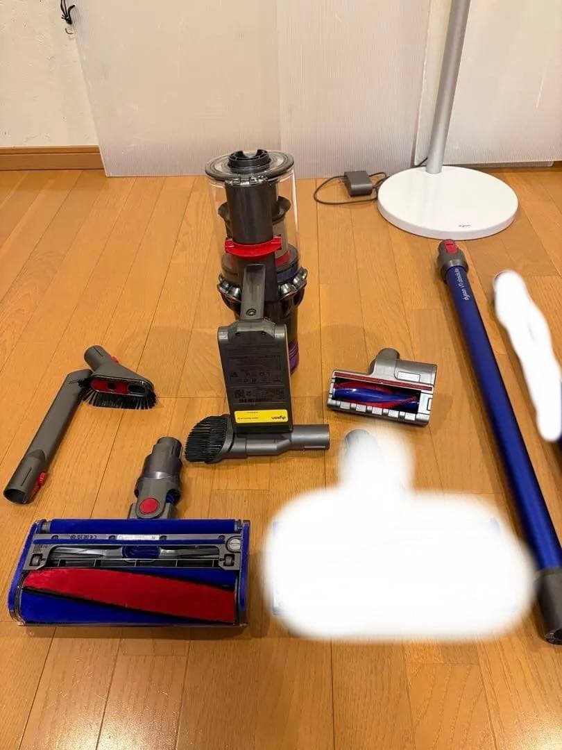 ダイソン V11 SV14 美品　スタンド付き　分解洗浄除菌整備済　NO.1