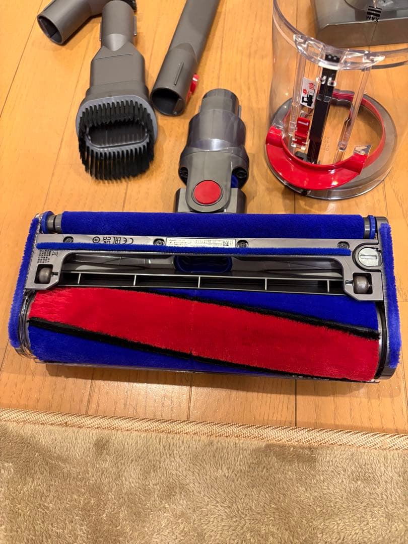 ダイソン V11 SV14 美品　スタンド付き　分解洗浄除菌整備済　NO.1