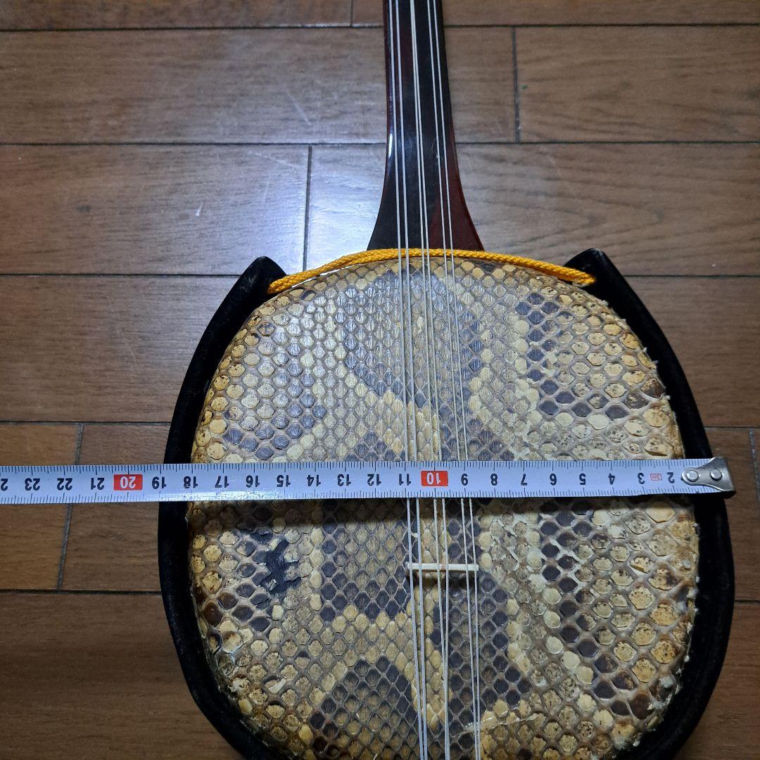 希少 六弦　沖縄三線 本蛇皮 斑点模様棹 エレキ穴付き 現状　動作未確認