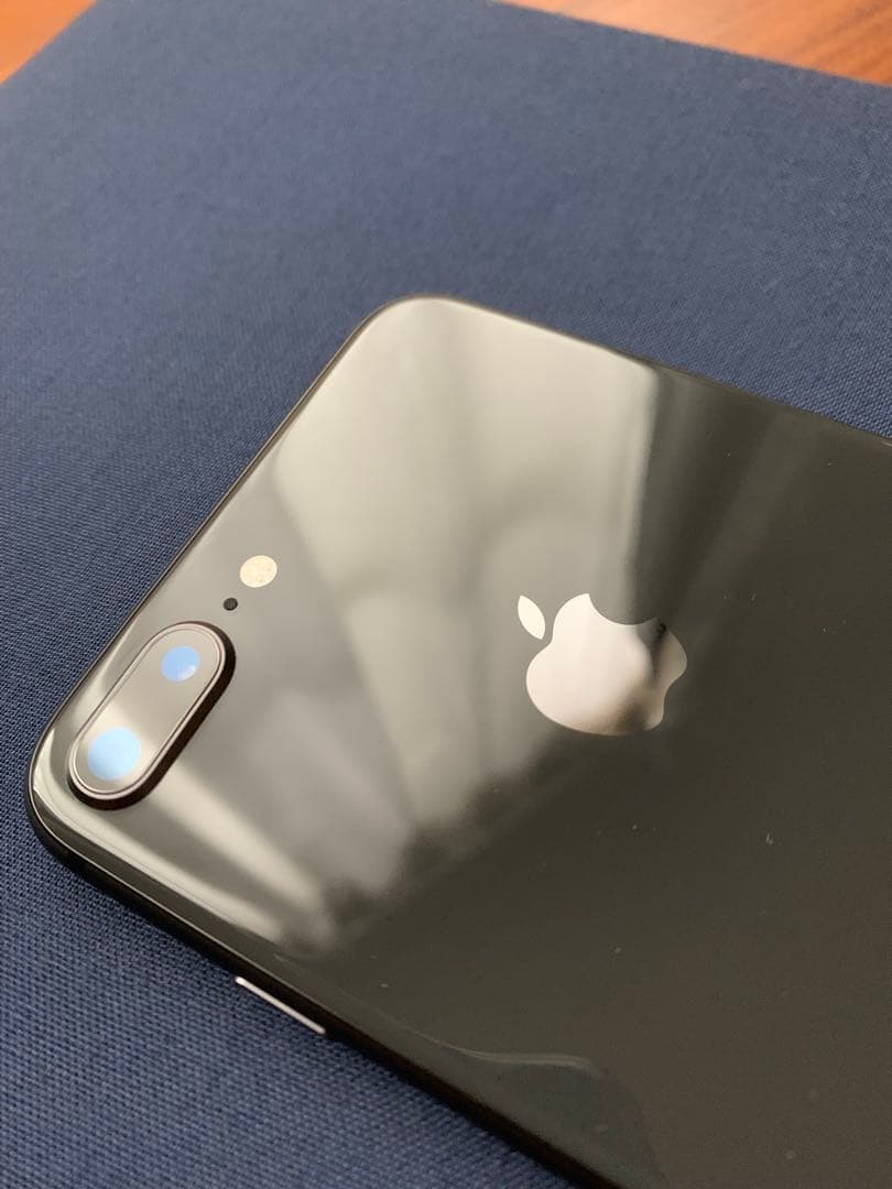 Apple iPhone 8 Plusスペースグレー 64GB