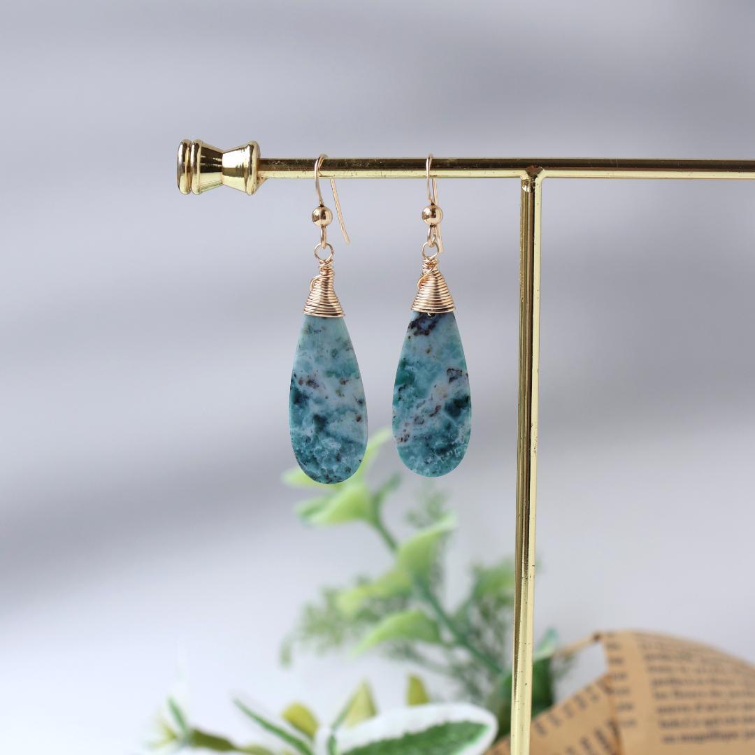 クリソコラピアス/イヤリング　14kgfピアス　大ぶりピアス　ブルー　波　夏　旅