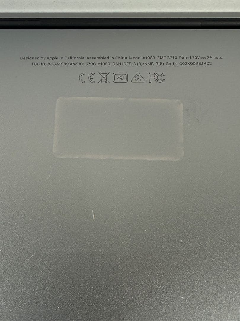 MacBook本体 Apple MacBook Pro 13 2018 i7/16GB/250GB