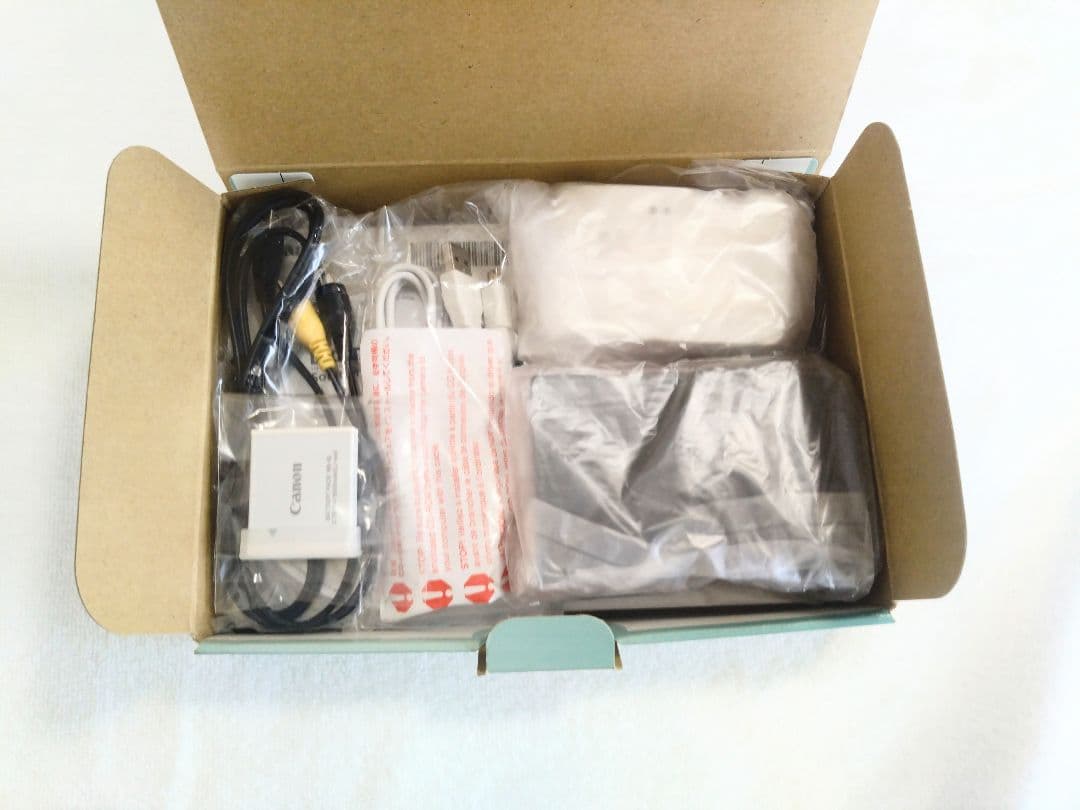 【革ケース付】コンパクトデジカメ Canon ixy digital 25is