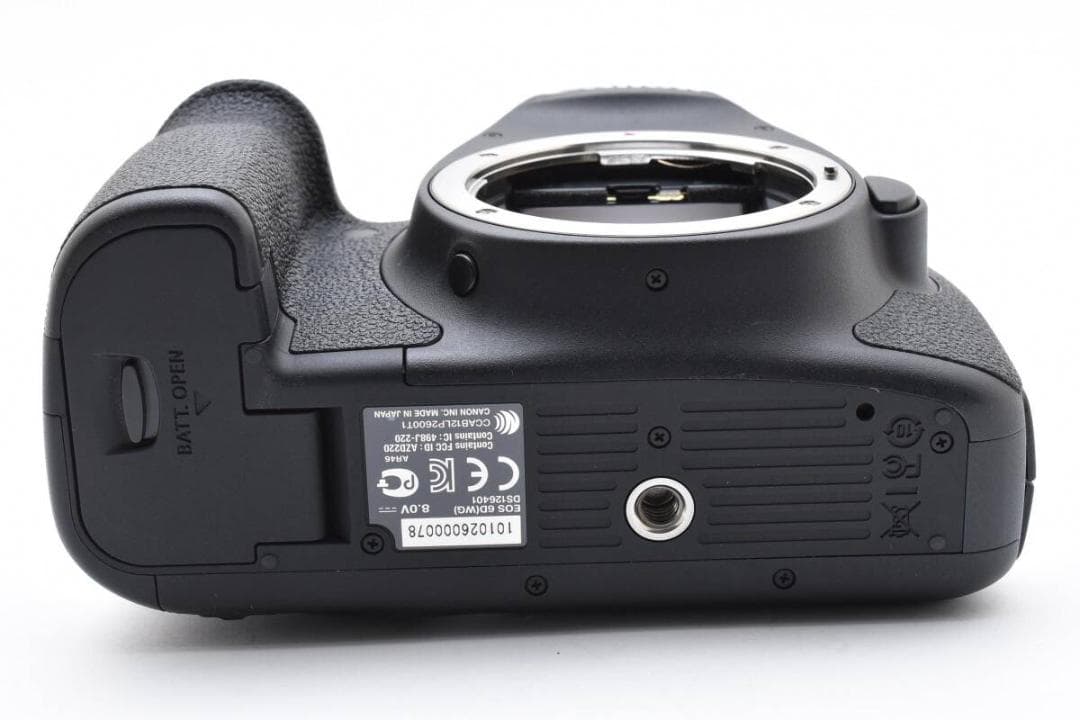 ■ほぼ新品■ キャノン　Canon EOS 6D ボディ 《ショット数935枚》