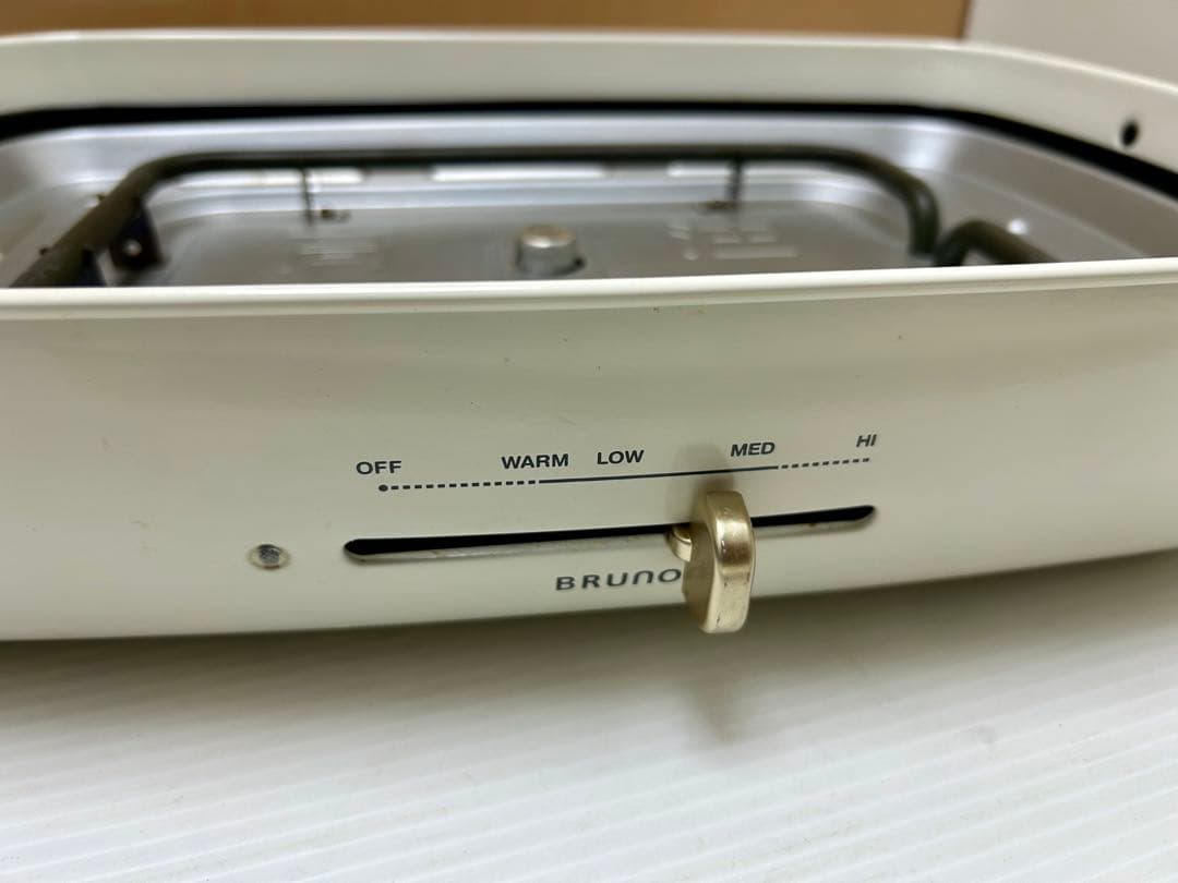 BRUNO ホットプレート 深鍋　グランデ 白　2024年　中古　BOE026