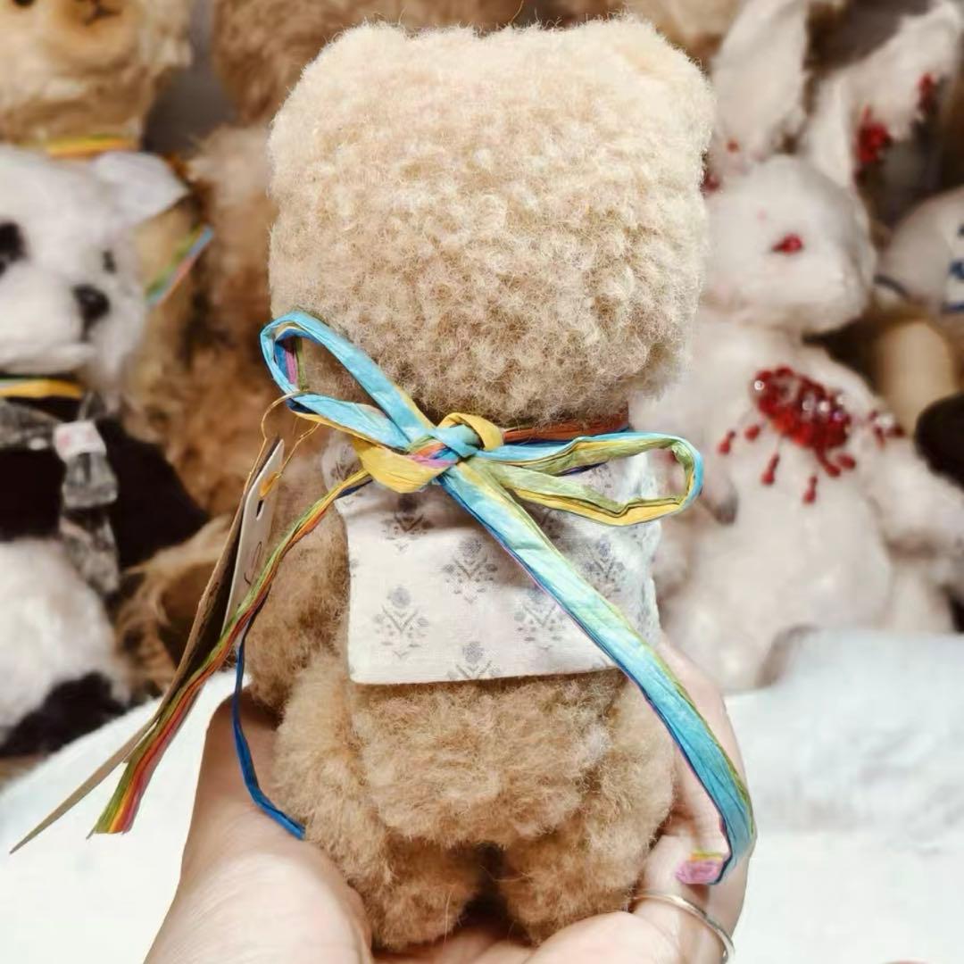 眠たそうな仔犬ちゃん アーティストベア 海外作家様 ハンドメイド ぬいぐるみ